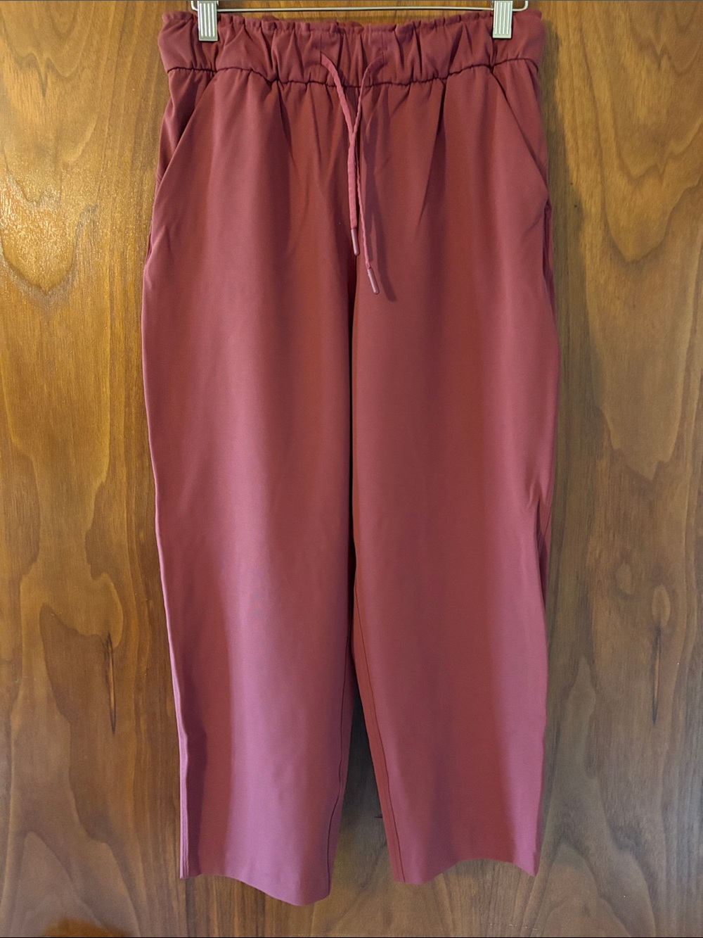 Lulu Lemon On the Fly Drawstring Casual Pants in Dusty Rose